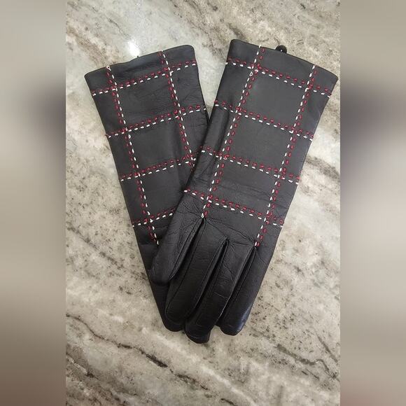 NWT Touchscreen Charter Club Black Lambs Leather Gloves with Stitching Detail - Picture 6 of 12